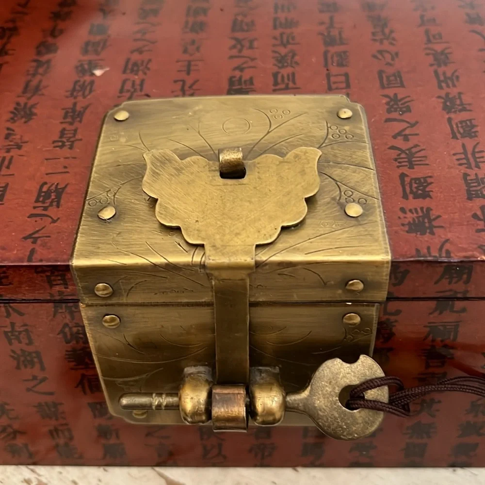Vintage Chinese ornate jewelry box decorative brass fittings